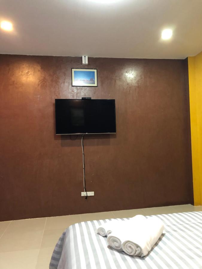 Nonthun 1 Hostel Khon Kaen Eksteriør billede