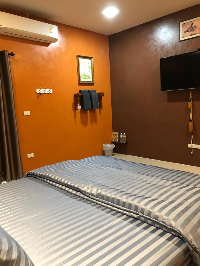 Nonthun 1 Hostel Khon Kaen Eksteriør billede